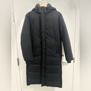 Aritzia Black Women's Long Puffer Coat (Super Puff)